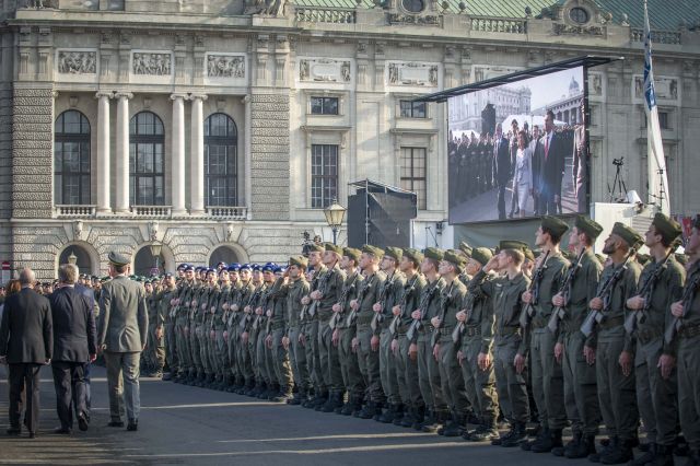 Bildgröße auf die Monitorauflösung (640x480 px) optimiert