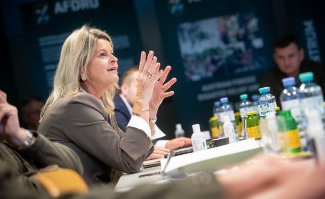 Bildgr&ouml;&szlig;e auf die Monitoraufl&ouml;sung (640x480 px) optimiert