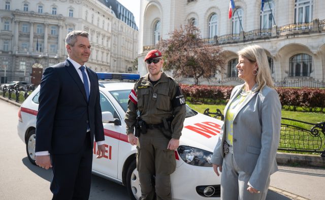 Bildgröße auf die Monitorauflösung (640x480 px) optimiert