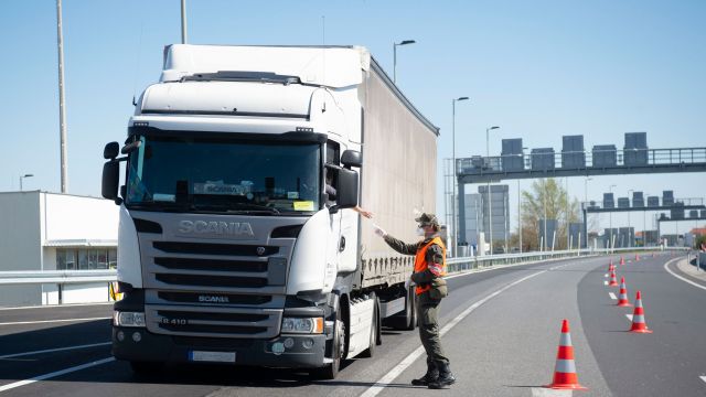 Bildgröße auf die Monitorauflösung (640x480 px) optimiert