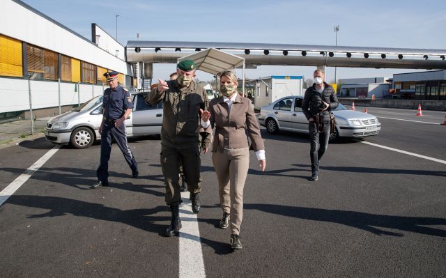 Bildgröße auf die Monitorauflösung (640x480 px) optimiert