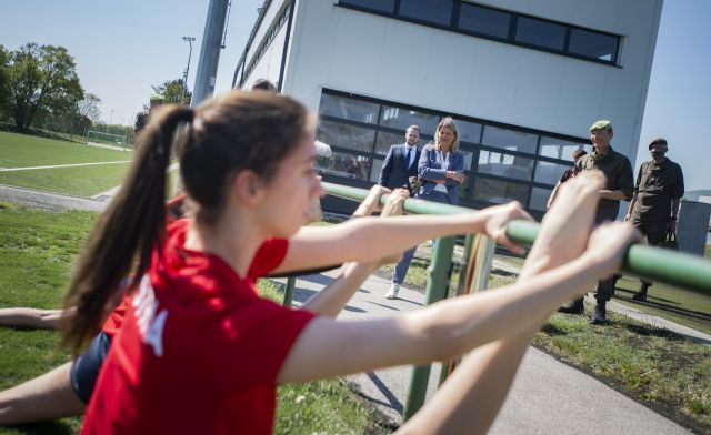 Bildgr&ouml;&szlig;e auf die Monitoraufl&ouml;sung (640x480 px) optimiert