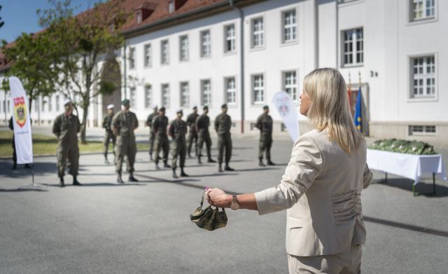 Bildgröße auf die Monitorauflösung (640x480 px) optimiert