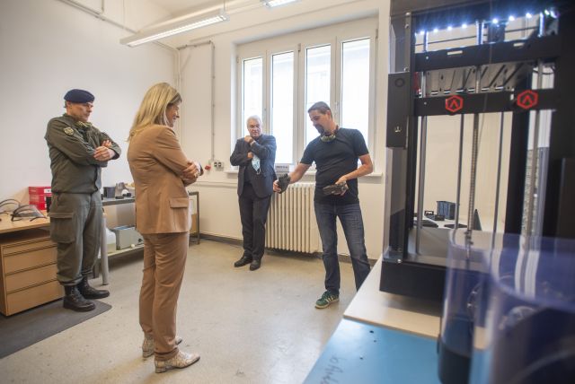 Bildgr&ouml;&szlig;e auf die Monitoraufl&ouml;sung (640x480 px) optimiert