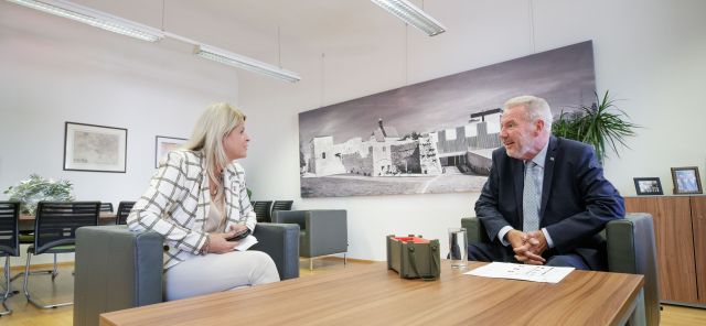 Bildgröße auf die Monitorauflösung (640x480 px) optimiert