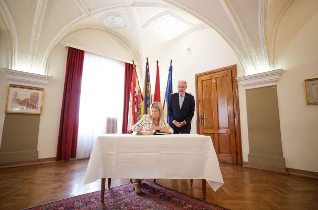 Bildgr&ouml;&szlig;e auf die Monitoraufl&ouml;sung (640x480 px) optimiert