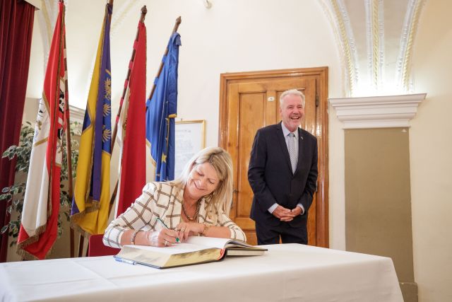 Bildgr&ouml;&szlig;e auf die Monitoraufl&ouml;sung (640x480 px) optimiert