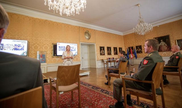 Bildgr&ouml;&szlig;e auf die Monitoraufl&ouml;sung (640x480 px) optimiert