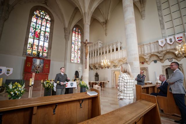 Bildgr&ouml;&szlig;e auf die Monitoraufl&ouml;sung (640x480 px) optimiert