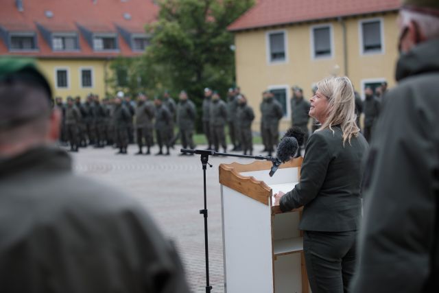 Bildgröße auf die Monitorauflösung (640x480 px) optimiert