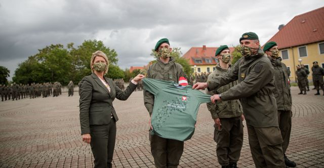 Bildgr&ouml;&szlig;e auf die Monitoraufl&ouml;sung (640x480 px) optimiert