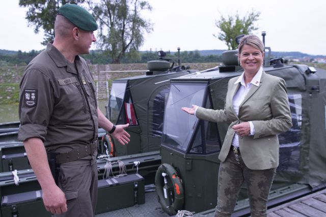 Bildgröße auf die Monitorauflösung (640x480 px) optimiert