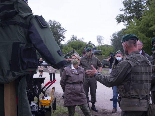 Bildgröße auf die Monitorauflösung (640x480 px) optimiert