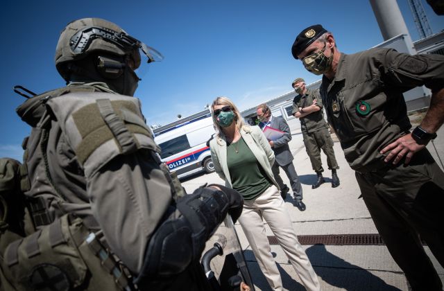 Bildgr&ouml;&szlig;e auf die Monitoraufl&ouml;sung (640x480 px) optimiert