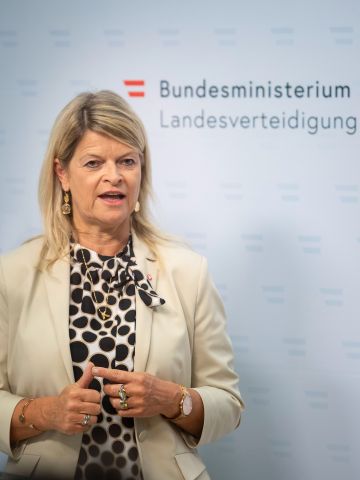 Bildgröße auf die Monitorauflösung (640x480 px) optimiert