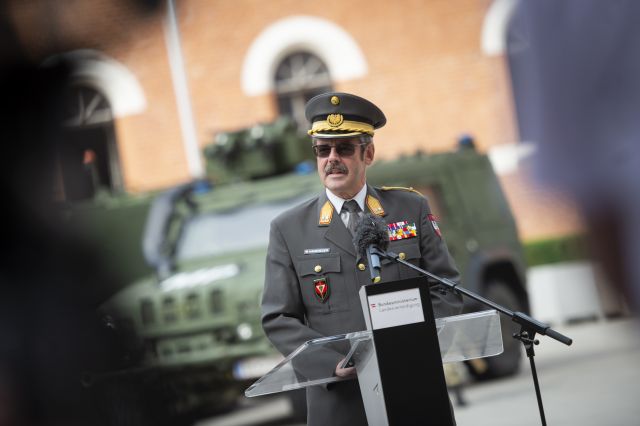 Bildgröße auf die Monitorauflösung (640x480 px) optimiert