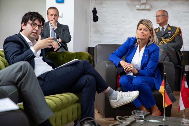 Bildgröße auf die Monitorauflösung (640x480 px) optimiert