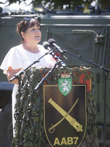 Bildgröße auf die Monitorauflösung (640x480 px) optimiert