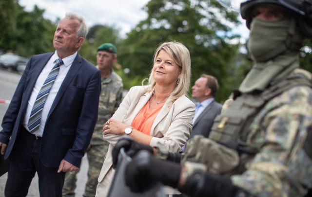 Bildgr&ouml;&szlig;e auf die Monitoraufl&ouml;sung (640x480 px) optimiert