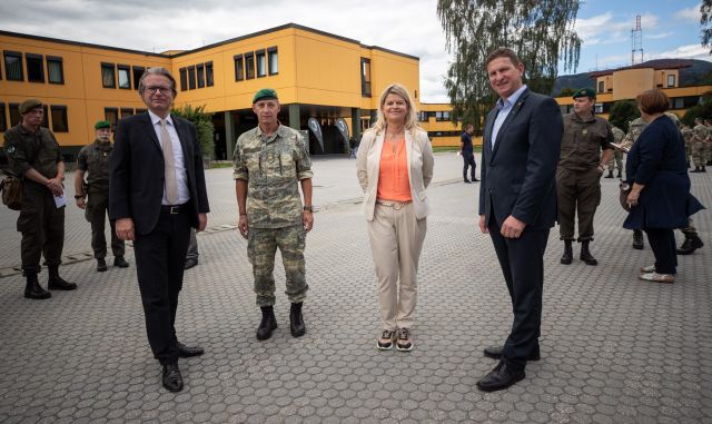 Bildgr&ouml;&szlig;e auf die Monitoraufl&ouml;sung (640x480 px) optimiert