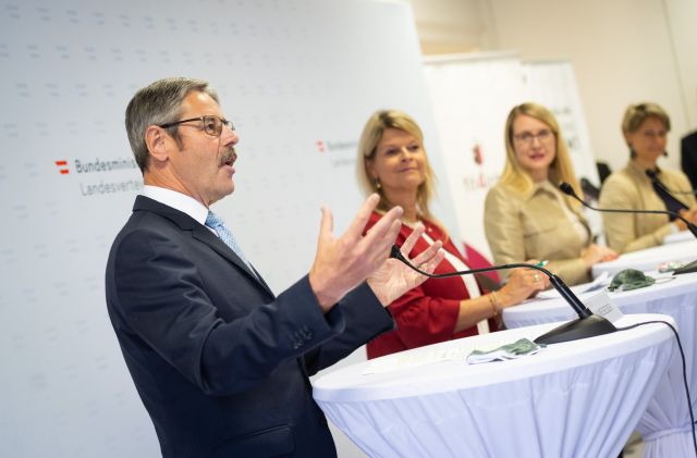 Bildgröße auf die Monitorauflösung (640x480 px) optimiert