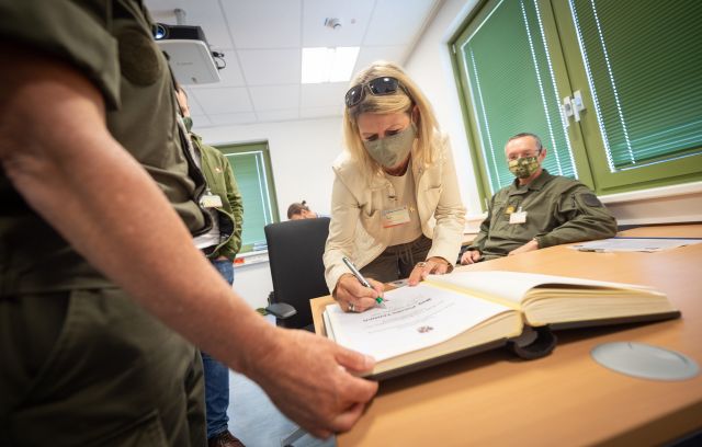 Bildgr&ouml;&szlig;e auf die Monitoraufl&ouml;sung (640x480 px) optimiert