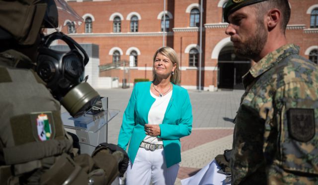 Bildgr&ouml;&szlig;e auf die Monitoraufl&ouml;sung (640x480 px) optimiert