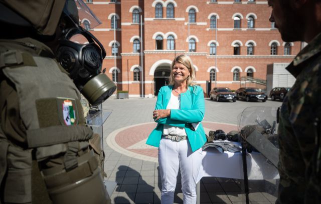 Bildgr&ouml;&szlig;e auf die Monitoraufl&ouml;sung (640x480 px) optimiert