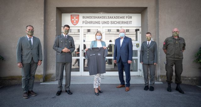 Bildgröße auf die Monitorauflösung (640x480 px) optimiert