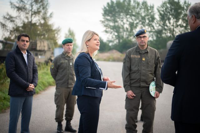 Bildgr&ouml;&szlig;e auf die Monitoraufl&ouml;sung (640x480 px) optimiert