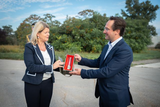 Bildgr&ouml;&szlig;e auf die Monitoraufl&ouml;sung (640x480 px) optimiert