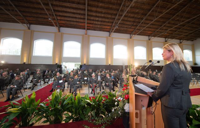 Bildgröße auf die Monitorauflösung (640x480 px) optimiert