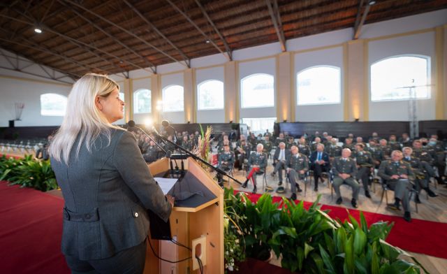 Bildgröße auf die Monitorauflösung (640x480 px) optimiert