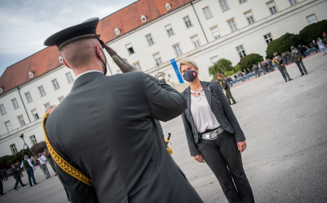 Bildgröße auf die Monitorauflösung (640x480 px) optimiert