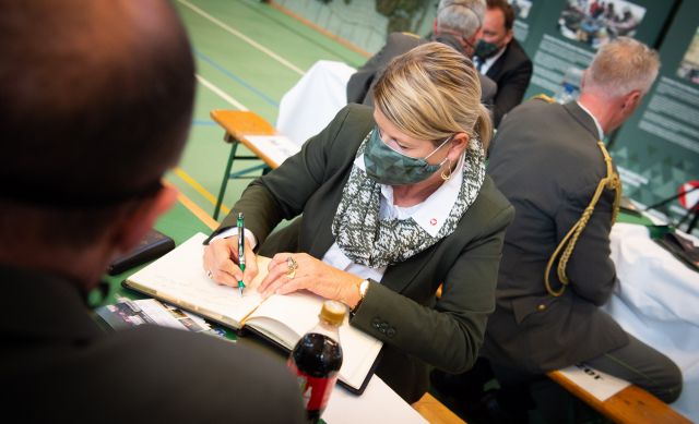 Bildgr&ouml;&szlig;e auf die Monitoraufl&ouml;sung (640x480 px) optimiert