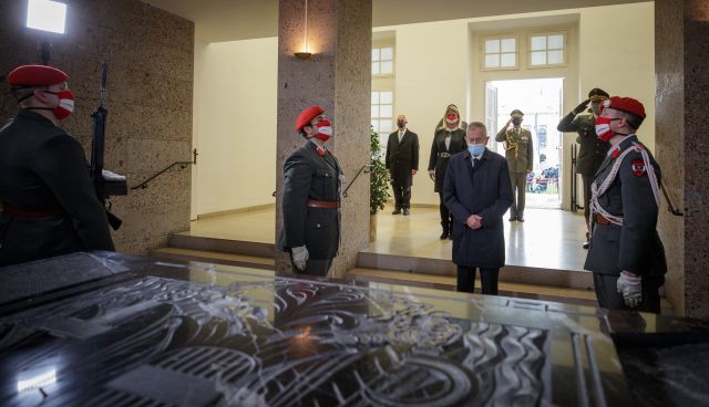 Bildgr&ouml;&szlig;e auf die Monitoraufl&ouml;sung (640x480 px) optimiert