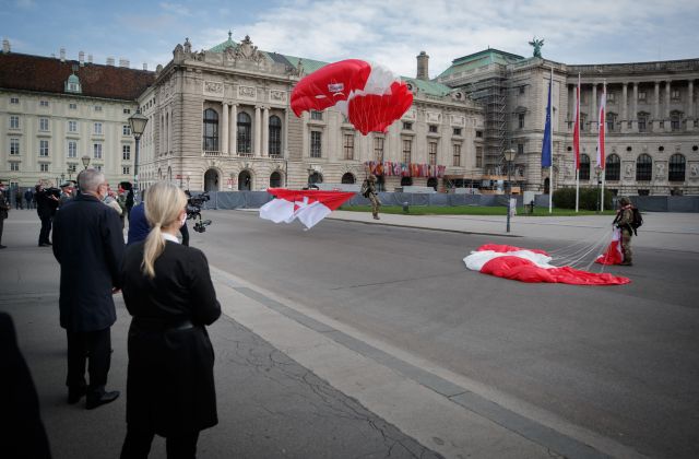 Bildgröße auf die Monitorauflösung (640x480 px) optimiert