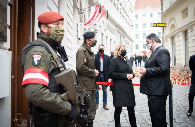 Bildgr&ouml;&szlig;e auf die Monitoraufl&ouml;sung (640x480 px) optimiert