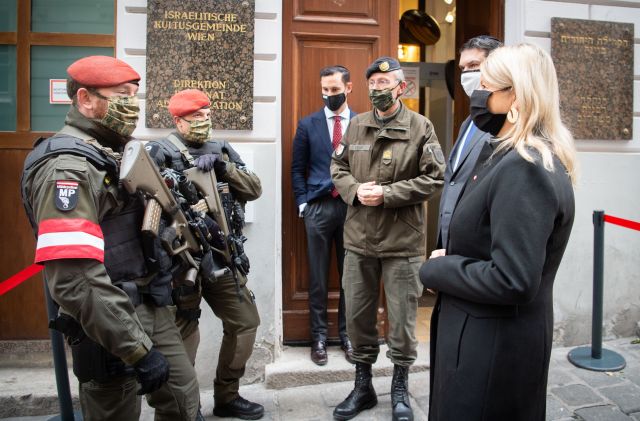 Bildgr&ouml;&szlig;e auf die Monitoraufl&ouml;sung (640x480 px) optimiert