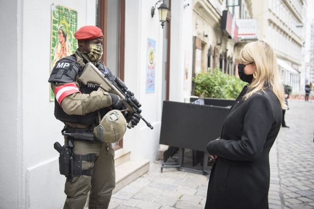 Bildgr&ouml;&szlig;e auf die Monitoraufl&ouml;sung (640x480 px) optimiert