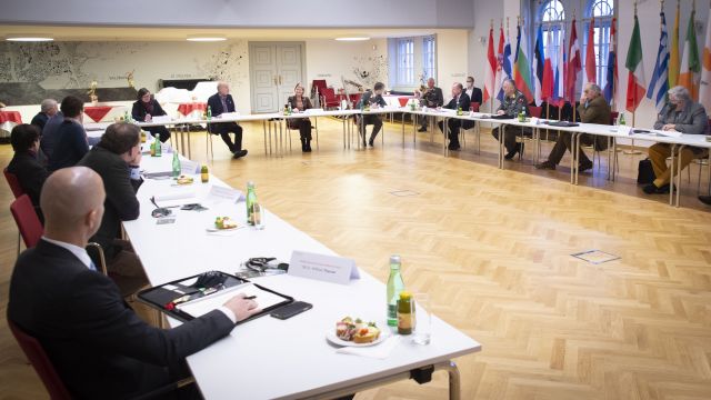 Bildgröße auf die Monitorauflösung (640x480 px) optimiert