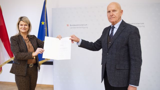 Bildgröße auf die Monitorauflösung (640x480 px) optimiert