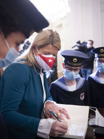 Bildgr&ouml;&szlig;e auf die Monitoraufl&ouml;sung (640x480 px) optimiert