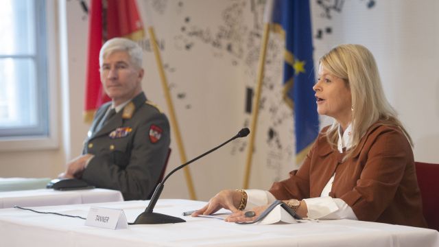 Bildgröße auf die Monitorauflösung (640x480 px) optimiert