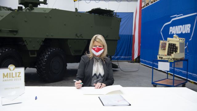 Bildgr&ouml;&szlig;e auf die Monitoraufl&ouml;sung (640x480 px) optimiert