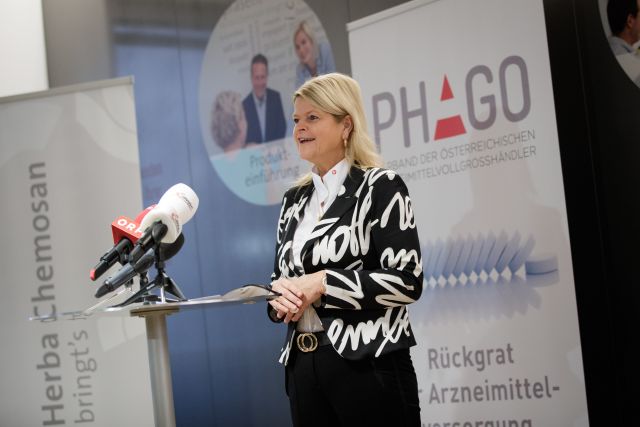 Bildgröße auf die Monitorauflösung (640x480 px) optimiert