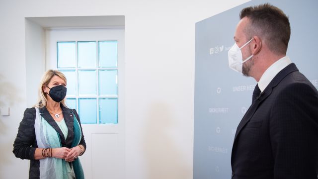 Bildgr&ouml;&szlig;e auf die Monitoraufl&ouml;sung (640x480 px) optimiert