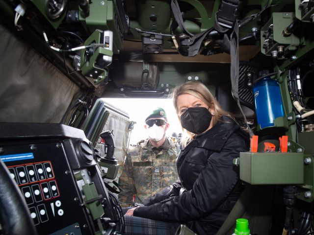 Bildgröße auf die Monitorauflösung (640x480 px) optimiert