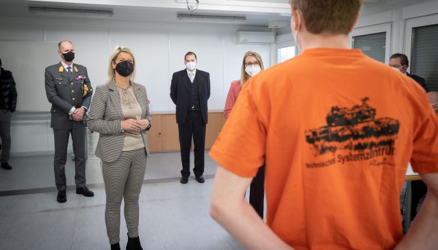 Bildgr&ouml;&szlig;e auf die Monitoraufl&ouml;sung (640x480 px) optimiert