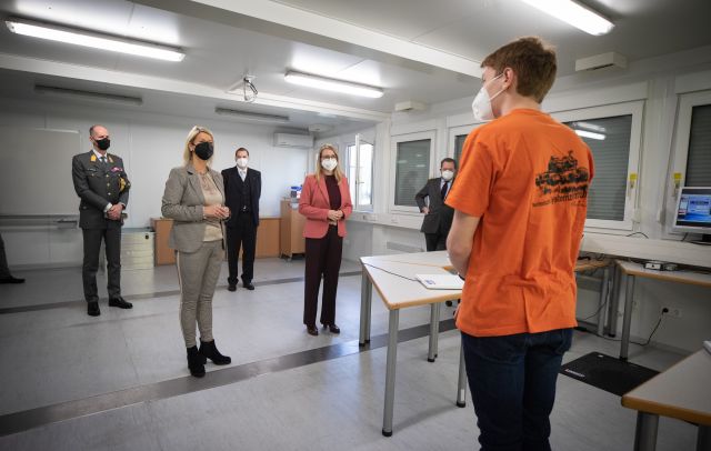 Bildgr&ouml;&szlig;e auf die Monitoraufl&ouml;sung (640x480 px) optimiert